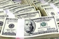 الدولار يرتفع مسجلاً مكاسب للأسبوع العاشر على التوالي