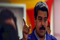 مادورو يسعى إلى إقناع الرياض بخفض إنتاجها النفطي 