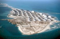 خبراء يتوقعون تباطؤ نمو اقتصادات دول الخليج النفطية