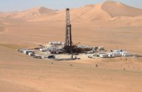 الجزائر تتجه خفض الإنفاق لمواجهة تراجع أسعار النفط