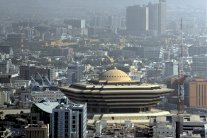 السعودية مستمرة في الاستثمار بصناعة البترول والغاز