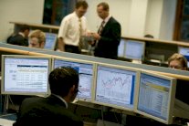 خبير دولي يكشف أسباب تراجع الاقتصادات العربية