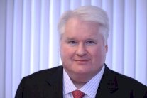 الإمارات تحتاج متخصصين ماليين للحفاظ على نهضتها 