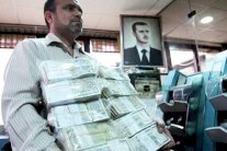 الليرة السورية تنهار 