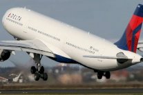 رئيس الخطوط القطرية: طائرات دلتا الأميركية 