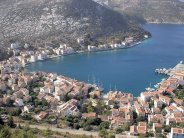 البريطانيون واليونانيون ينعشون الاقتصاد في قبرص