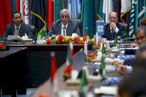 أوبك تبقي على مستوى إنتاجها النفطي