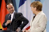 ميركل تطالب تسيبراس بتقديم اقتراحات 