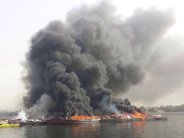 السيطرة على حريق محدود في مرفأ السفن بخور دبي