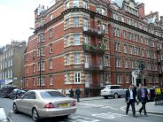 بريطانيا تسجل أكبر زيادة في أسعار المساكن خلال عام