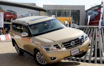 توقعات بحضور 100 ألف زائر لمعرض دبي للسيارات 2015