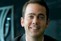 تسارع نمو القطاع الخاص غير المنتج للنفط في السعودية