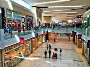 الإمارات تتجه لفرض ضريبة القيمة المضافة