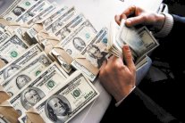 محلل اقتصادي يتنبأ بركود في 2016