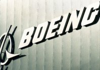 بوينغ تفتتح مصنعا لانتاج سفن الفضاء التجارية
