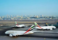 طيران الإمارات تدشن خدمات جديدة إلى مشهد الإيرانية