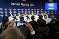 منتدى دافوس: تباطؤ الإقتصاد الصيني ليس كارثةً