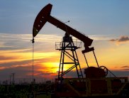 توقعات بإستعادة أسواق النفط لتوازنها في 2016