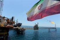 إيران تصبح أكبر دولة مصدّرة للنفط الخام الى فرنسا