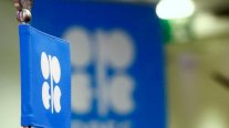 أوبك تقنع دولًا نفطية أخرى بخفض الإنتاج