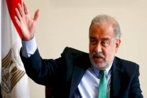 مصر: تدهور الجنيه يخفض نمو الاقتصاد ويرفع الأسعار