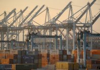 ايران وتركيا تريدان رفع مبادلاتهما الى 30 مليار دولار خلال سنتين