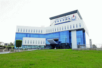 مؤسسة النفط الليبية تعلن تبعيتها لحكومة الوفاق الوطني