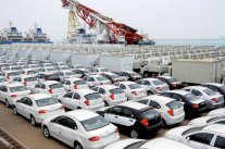 إيران تتراجع عن السماح باستيراد سيارات أميركية الصنع