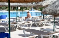 السياحة في تونس تشهد تحسنا طفيفا بعد اعتداءي 2015