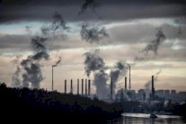 أسعار النفط: تباين شاسع بين التنبؤات والوقائع الفعلية