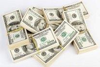 الجزائر تضطر للاستدانة في مواجهة شح الموارد