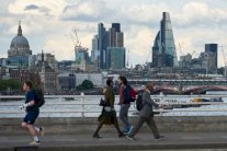 أسباب عدم تأثر الاقتصاد البريطاني بتبعات بريكست