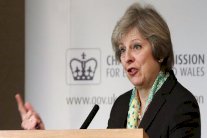 تيريزا ماي: الصحافة سبب تدهور الإسترليني