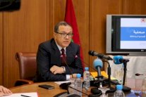 وزير المالية المغربي يؤكد عزم بلده على تحرير سعر الصرف