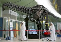 أسعار النفط تنتعش مع تراجع المخزونات وارتفاع الطلب الصيني