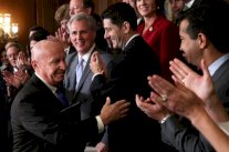 النواب الأميركي يقر مشروع ترمب للإصلاح الضريبي