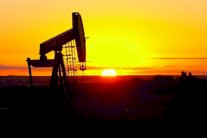 غولدمان ساكس يرفع توقعاته لسعر النفط في 2018