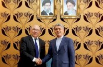 باريس تريد تشجيع المصارف على التعامل مع إيران