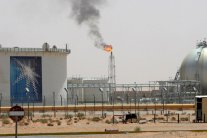 أرامكو السعودية ترفع إمدادها وتحتفظ بحصصها النفطية في آسيا