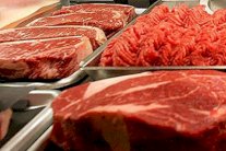 تامر مدافعًا عن لحوم بلاده: الكل مدعو إلى حفل شواء