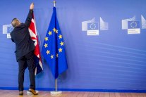 فرنسا تحاول استخدام بريكست للضغط على لندن