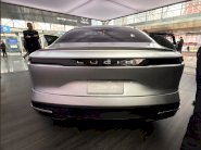 السعودية شريك استثماري في صنع السيارات الكهربائية