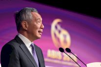 نداء لفتح الأسواق في مستهل قمة آسيان في سنغافورة