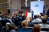 الأوروبيون يوافقون على فرض رسوم جمركية ردا على واشنطن