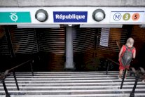 إضراب لعمال النقل المشترك والمعلمين في فرنسا الخميس