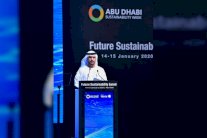 تحول الطاقة بالإمارات يساهم بتحقيق المستقبل الأخضر في العالم