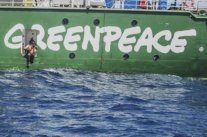 غرينبيس: مشاركون في دافوس يمولون بكثافة الطاقات الأحفورية