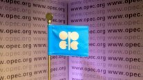 أوبك بلاس تجتمع الخميس لوقف ارتفاع الأسعار
