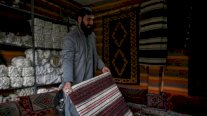 أفغانستان: صناعة السجاد سبيل للنجاة من البطالة والأزمة الاقتصادية