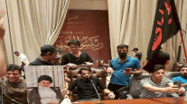 العراق: مناصرو الصدر يقتحمون مبنى البرلمان مجدداً